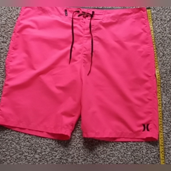 Men's Hurley And Quick Silver Board Shorts - Picture 3 of 10